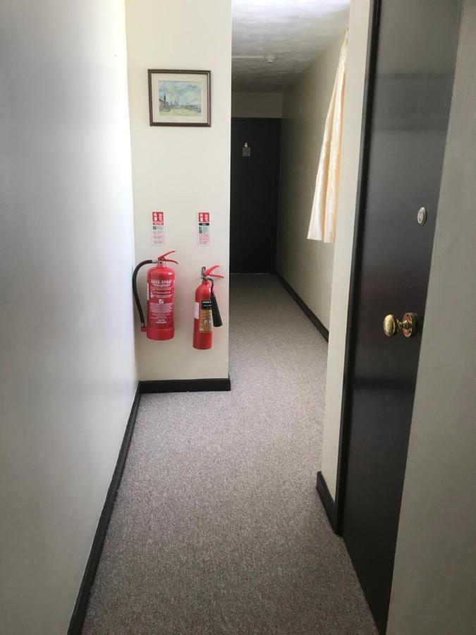 Dolphin Hotel Public House 웨이머스만 외부 사진